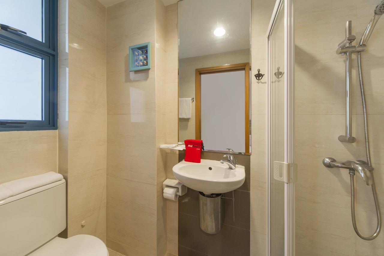 Reddoorz Plus @ Victoria Street Singapore Buitenkant foto
