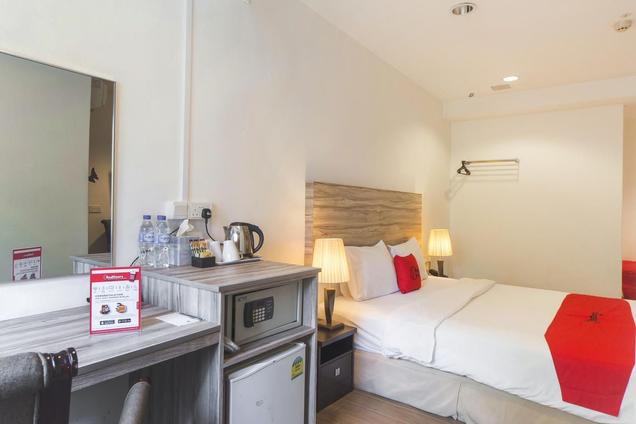 Reddoorz Plus @ Victoria Street Singapore Buitenkant foto